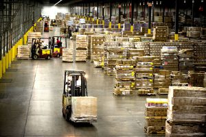 Read more about the article Warehouse Managers: Here’s How To Run A Slicker Operation