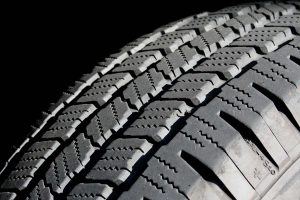 Read more about the article Stuck On the Road? How to Change a Tire with These Easy Steps