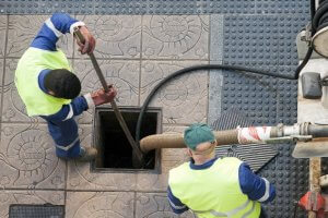 Read more about the article How Drainage Professionals Perform Drainage Unblocking