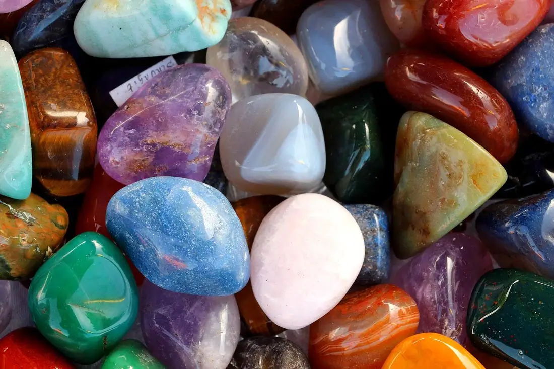 You are currently viewing Choosing Gemstones: What You Need To Know