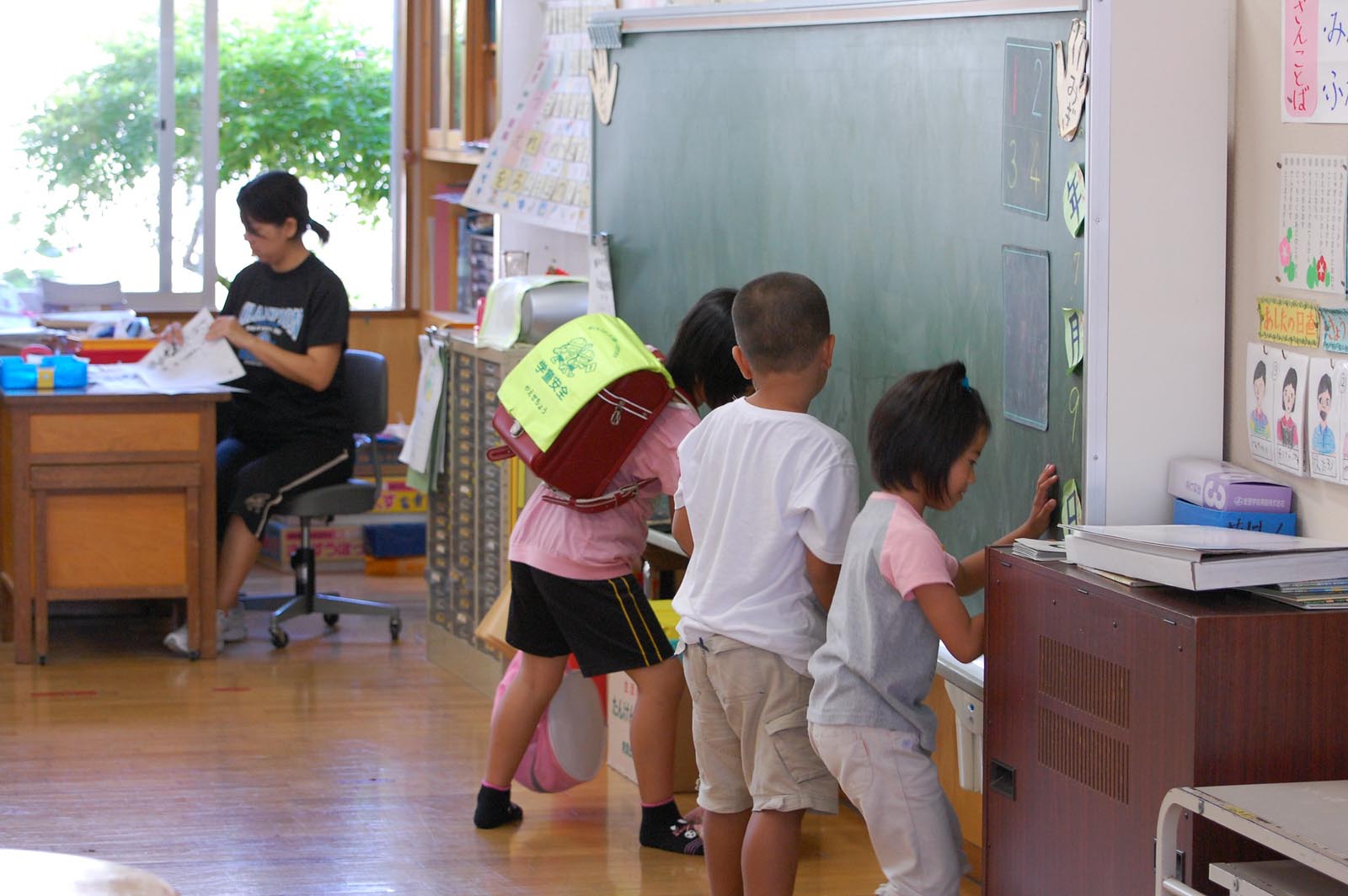 You are currently viewing How to Clean your Classroom During COVID-19