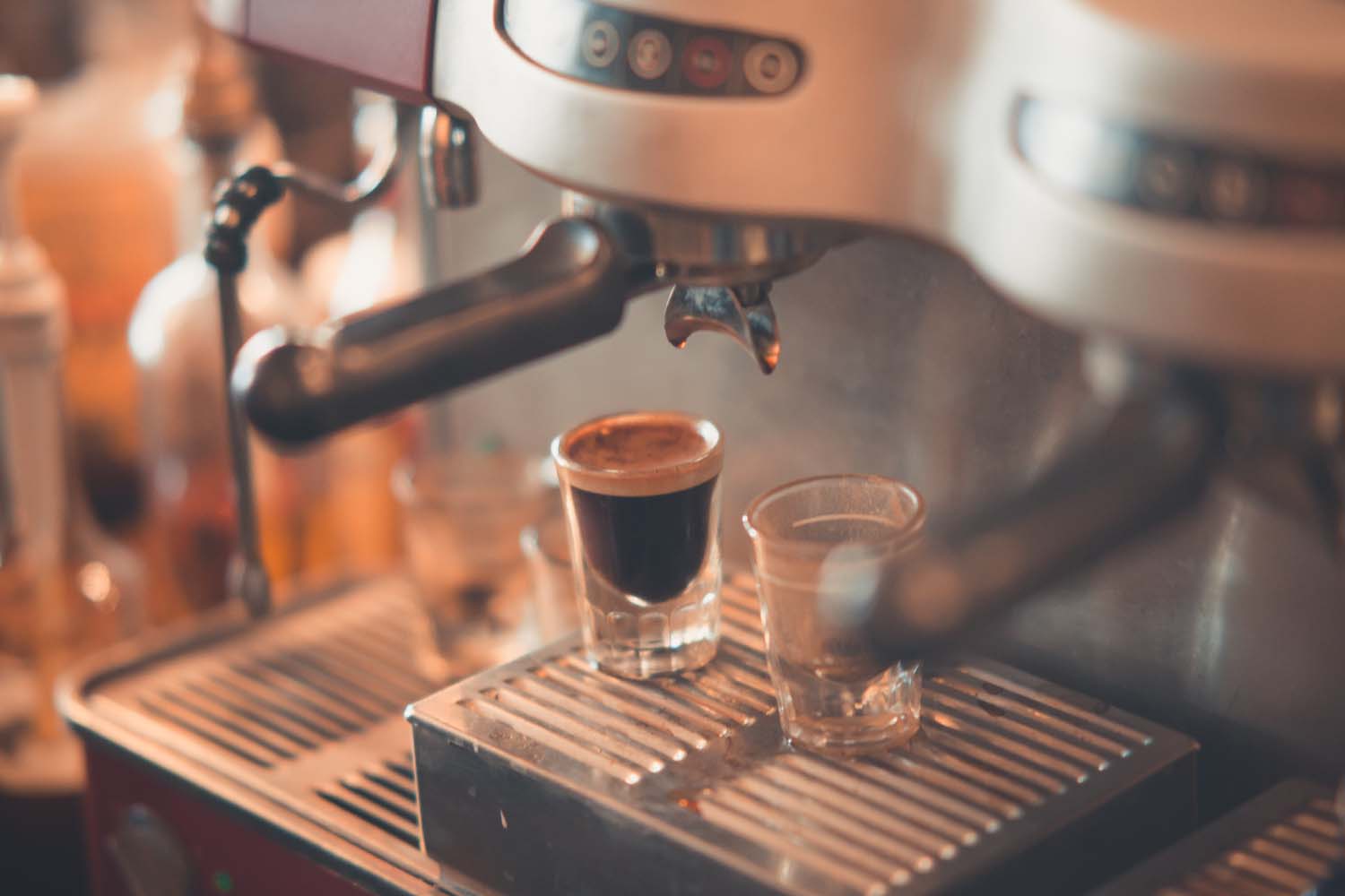 You are currently viewing Key Factors to Consider When Buying an Espresso Machine