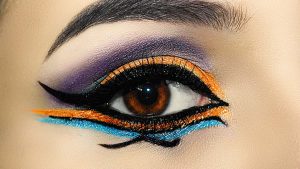 Read more about the article 6 Black Eyeshadow Looks To Get The Best OF Your Eye Color