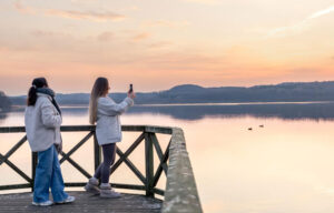 Read more about the article Packing for Vibes, Not Just Weather: Outfits & Accessories for Every Travel Mood